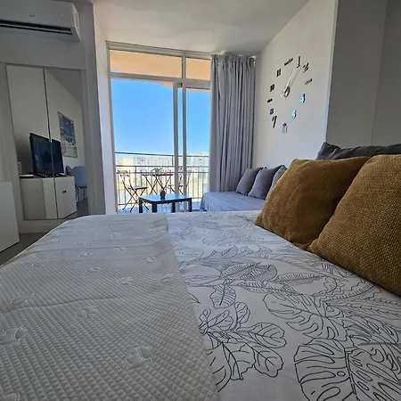 Fantastico Estudio Amplia Terraza Y Vistas Al Mar Appartamento