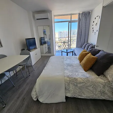 Fantastico Estudio Amplia Terraza Y Vistas Al Mar Appartamento Benalmádena